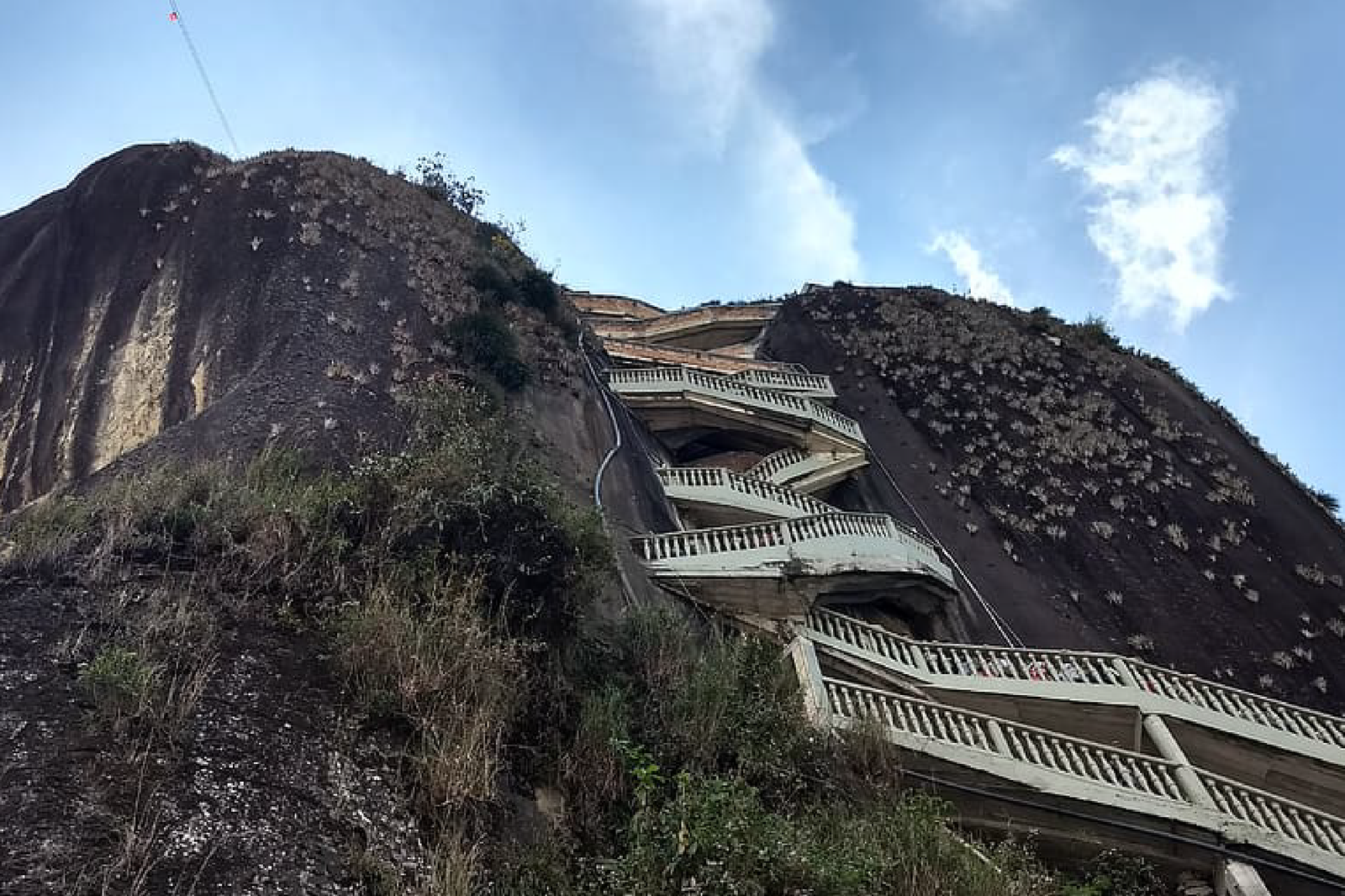pasadía privada en piedra del peñol