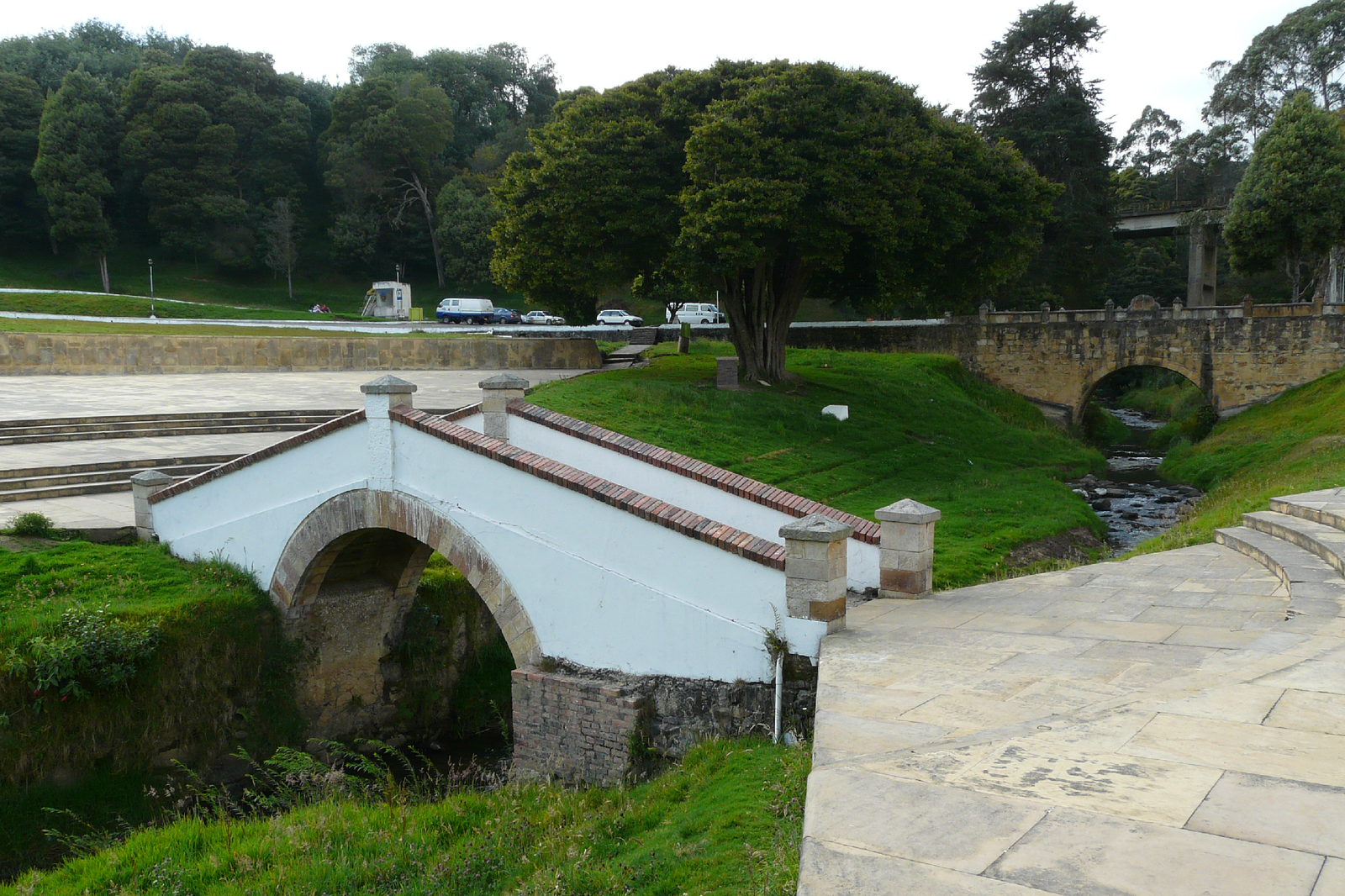 tour en el puente de boyacá, colombia