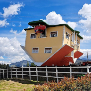 tour y pasadía privado a casa loca en guatavita, colombia